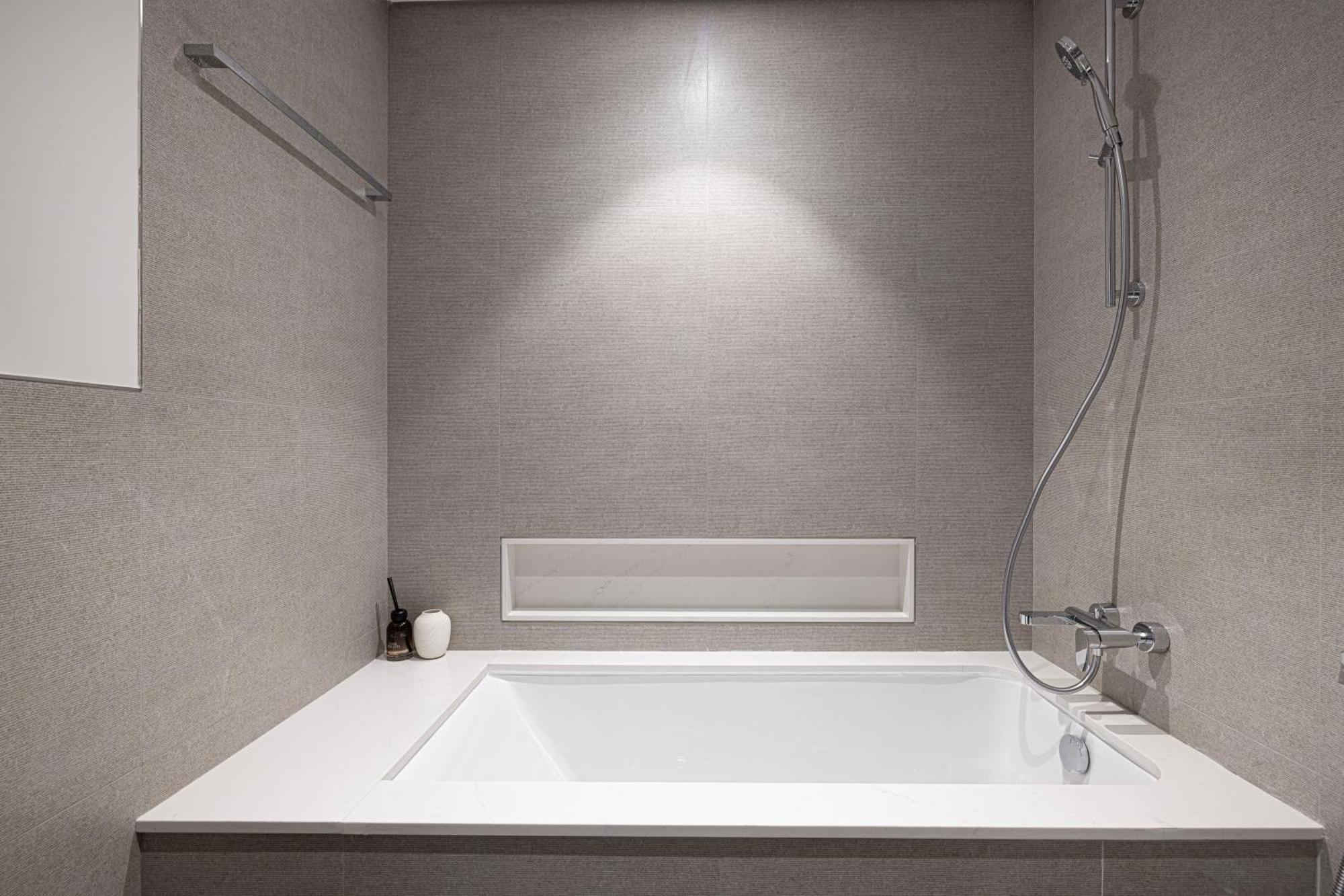 Apartment Emaar Grande - Elegant 1 Bedroom - Infinity Pool - 1min To Mall And Burj Khalifa